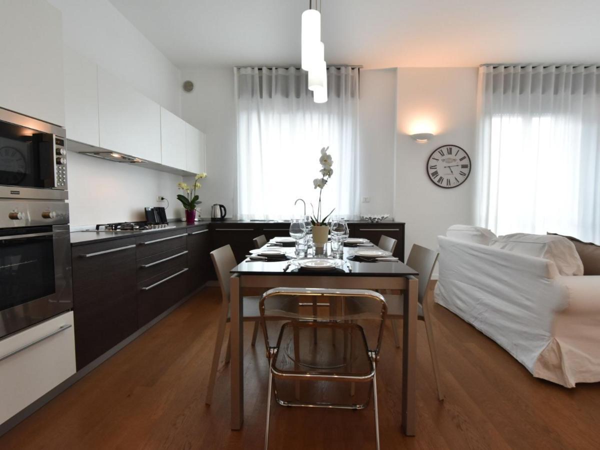 Apartment Corso Genova Apartment By Interhome Милан Экстерьер фото